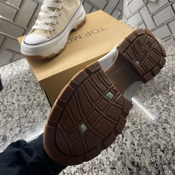 Beige Hightop Sneakers 🍄‍🟫 - Picture 3 of 3